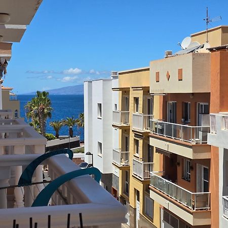 Beautiful Renovated Apartment With Air Conditioning Just Steps From The Sea In Playa San Juan Exterior foto